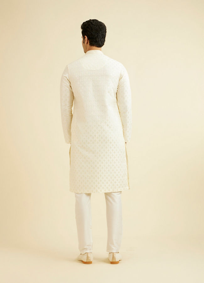 Manyavar Men Warm White Kurta Set with Patra Work image number 5