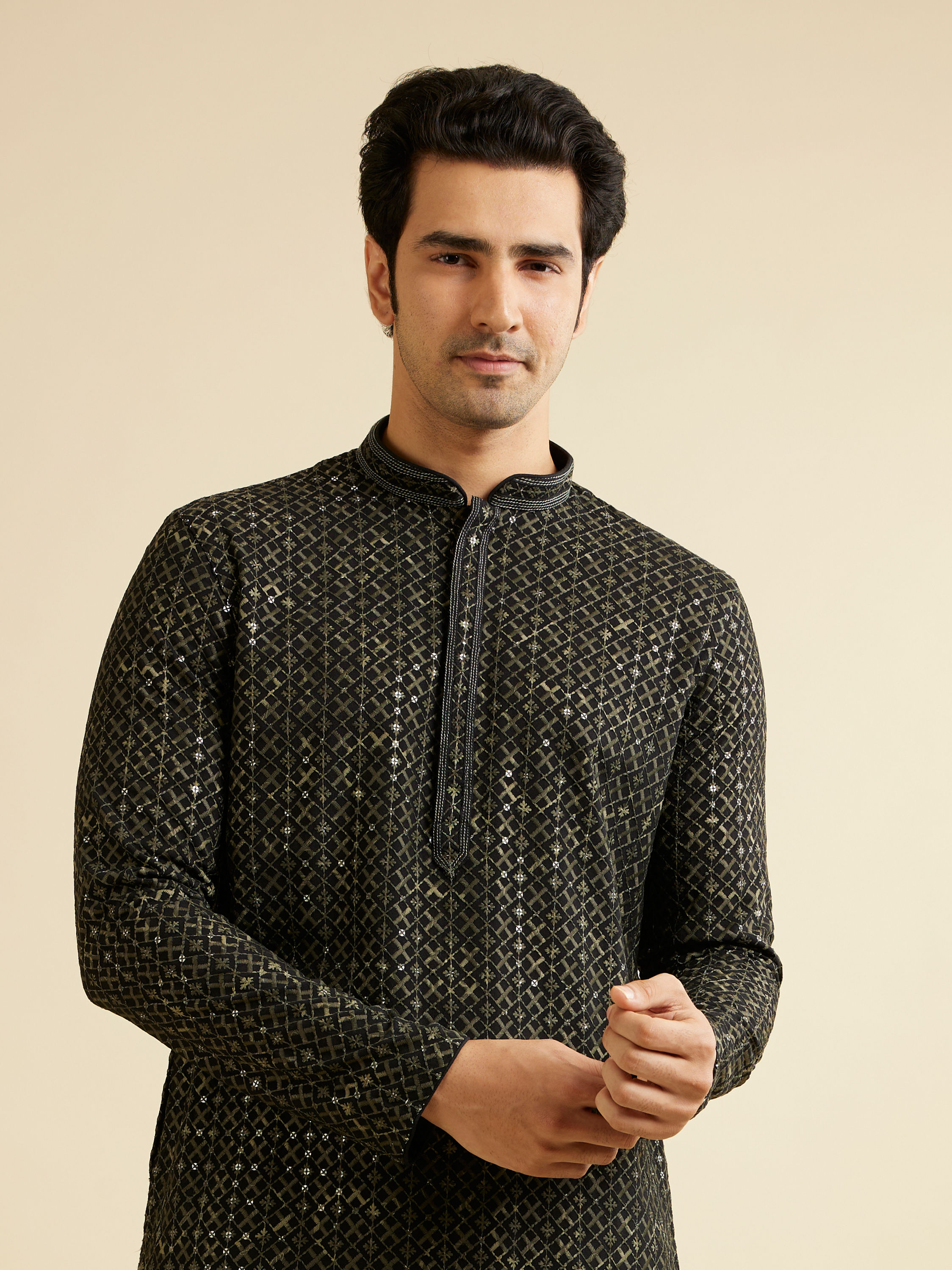 Manyavar Men Black & Dark Green Chikankari Grid Print Kurta Set