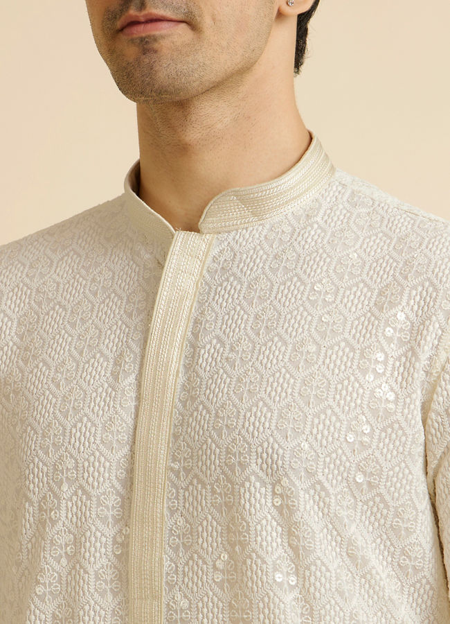 alt message - Manyavar Men Ivory Cream Chikankari Embroidered Kurta Set image number 1