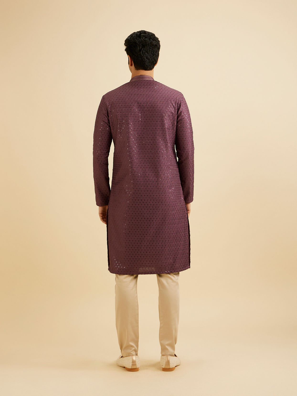 alt message - Manyavar Men Royal Purple Sequinned Kurta Set image number 4