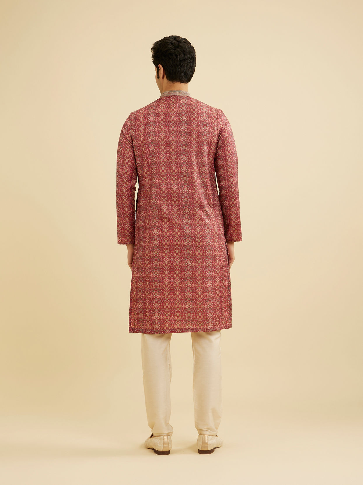 Manyavar Men Rust Red Floral Jaal Patterned Kurta Set image number 5