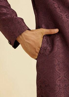 alt message - Manyavar Men Wine Brocade Majestic Sherwani image number 3