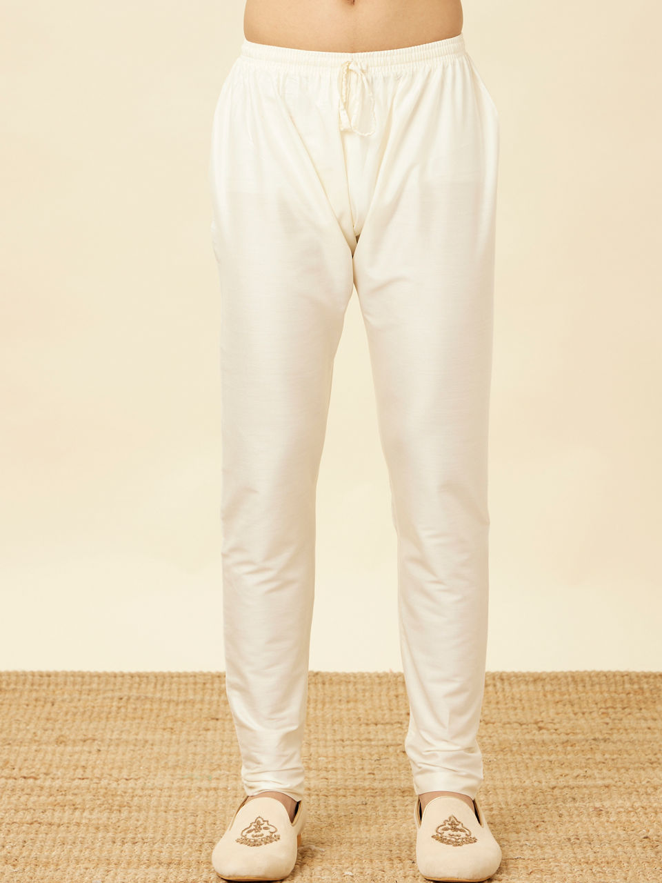 Manyavar Men Blissful Blue Medallion Patterned Sherwani Set