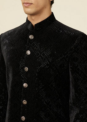 alt message - Manyavar Men Kohl Black Diamond Patterned Sequined Sherwani Set image number 1