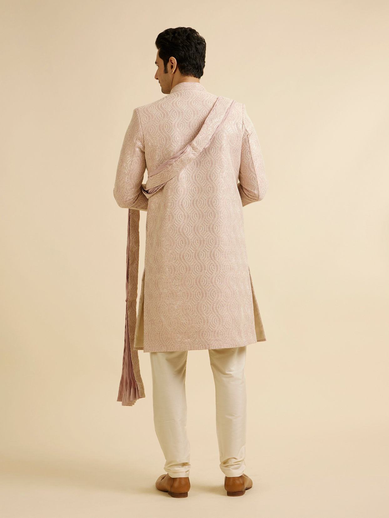 alt message - Manyavar Men Embroidered Opulence Pink Sherwani image number 3