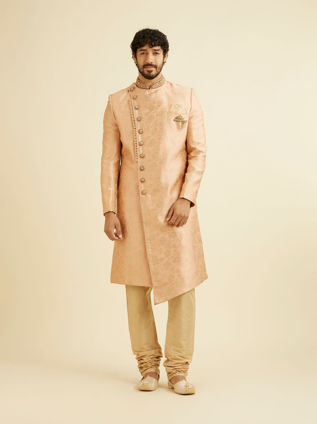 alt message - Manyavar Men Glamorous Pink Sherwani Suit image number 2