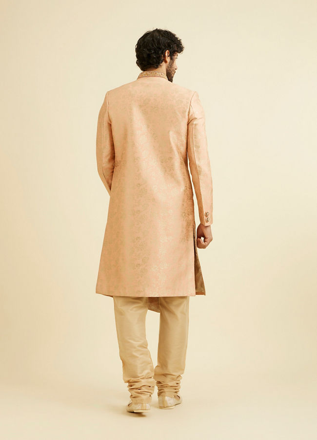 alt message - Manyavar Men Glamorous Pink Sherwani Suit image number 5