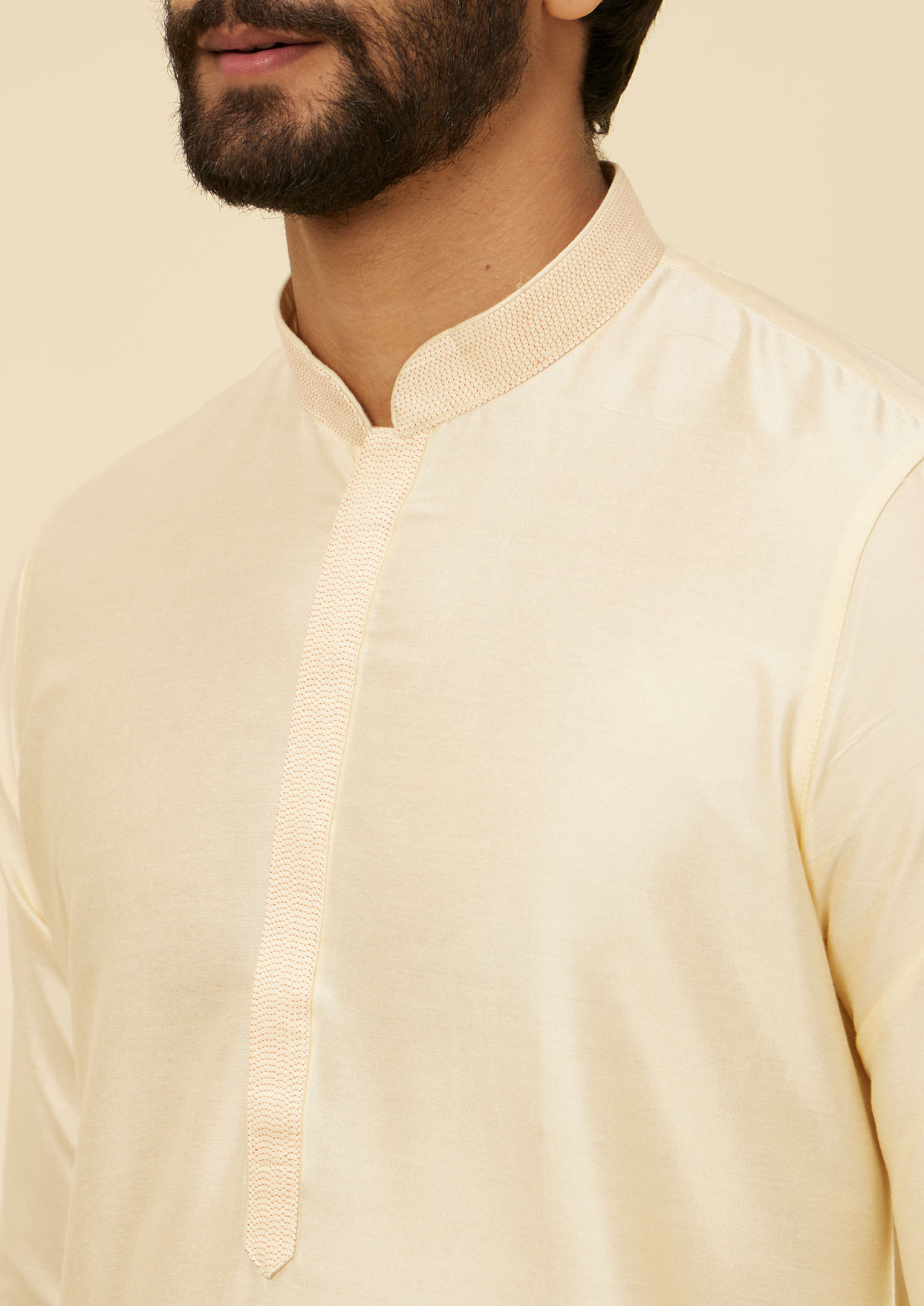 alt message - Twamev Men Sand Beige Classic Kurta image number 1