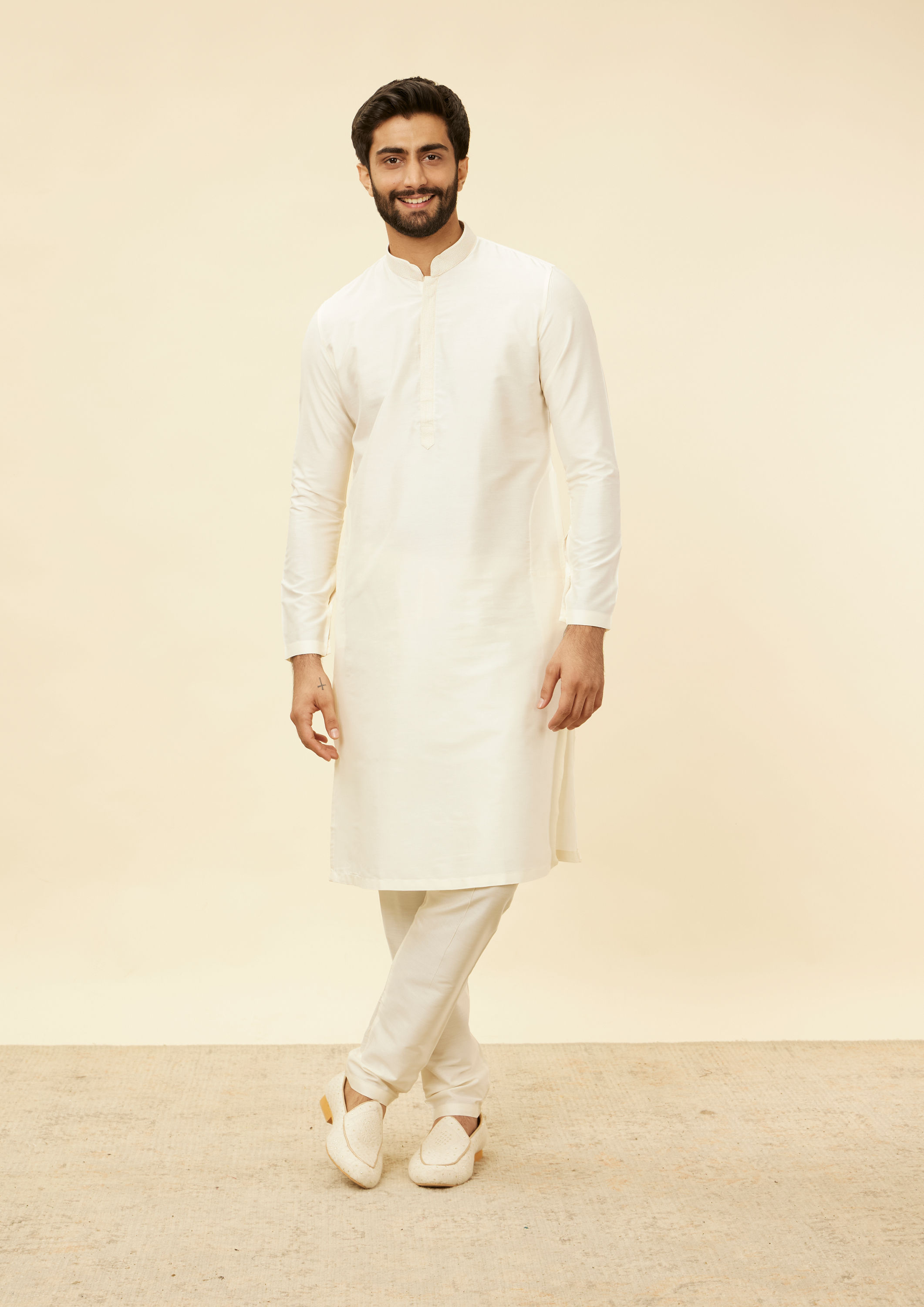 Twamev Men Rosewater Pink Grid Patterned Kurta Set