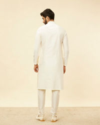 Twamev Men Rosewater Pink Grid Patterned Kurta Set