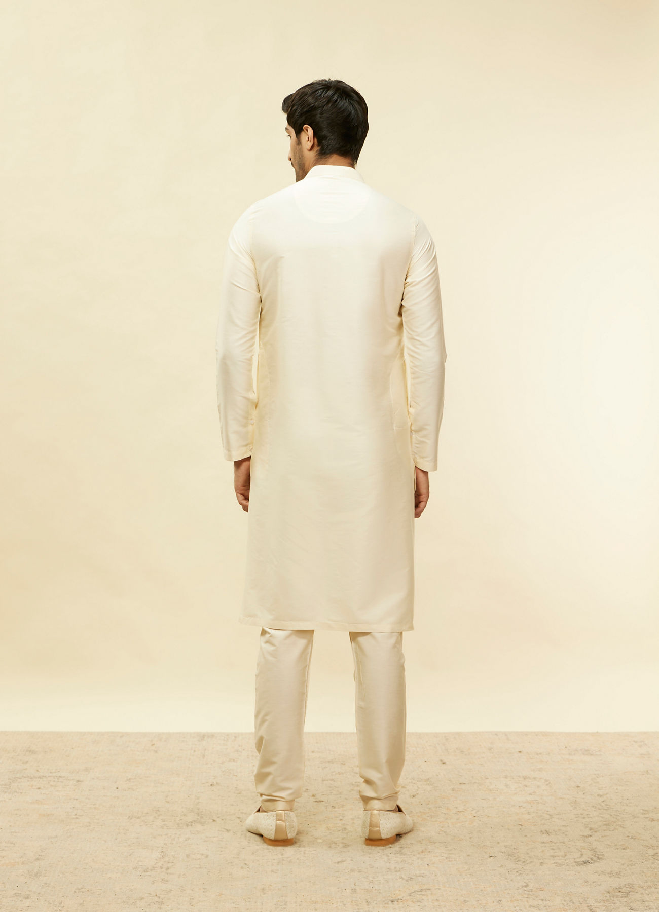 Twamev Men Ivory Viscose Embroidered Solid Kurta Set