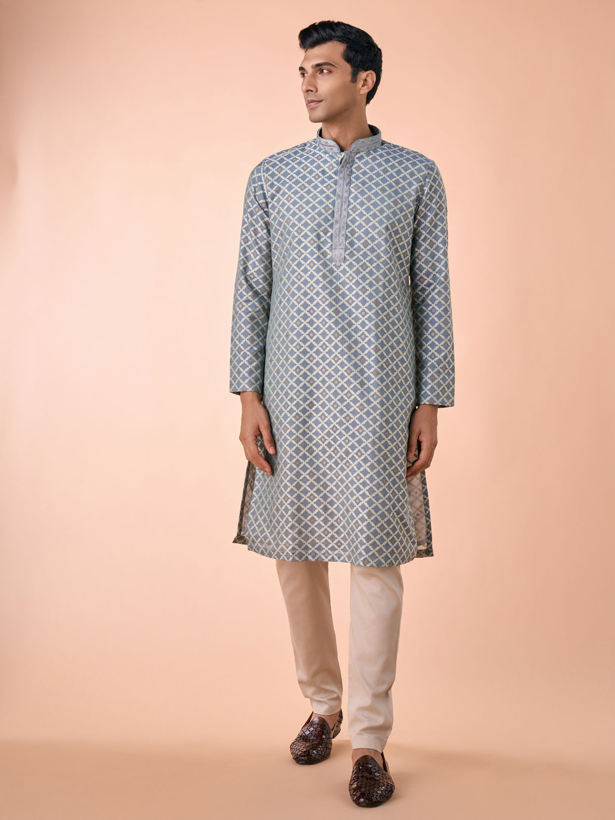 Manyavar Men Dark Grey Chanderi Kurta Pajama
