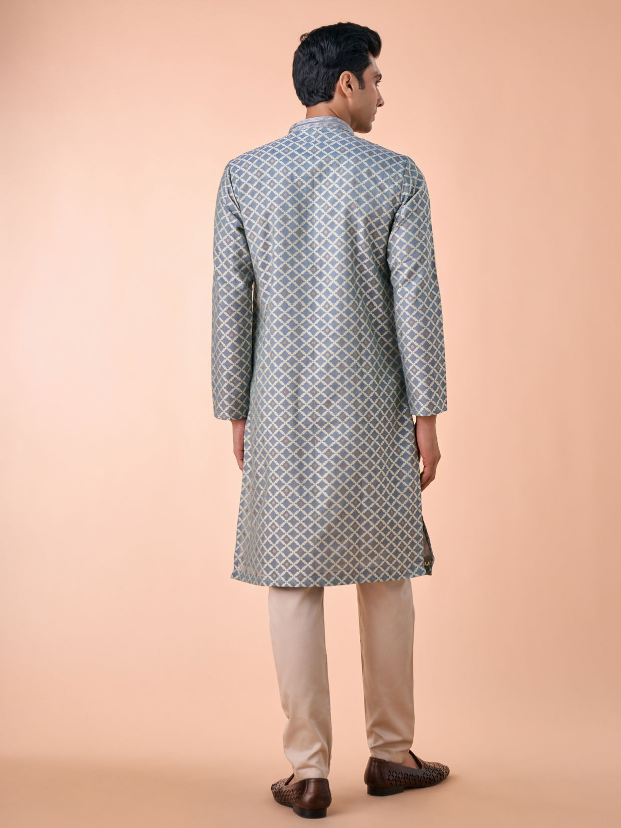 Manyavar Men Dark Grey Chanderi Kurta Pajama