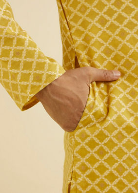 Manyavar Men Mustard Yellow Trellis Patterned Kurta Set image number 3