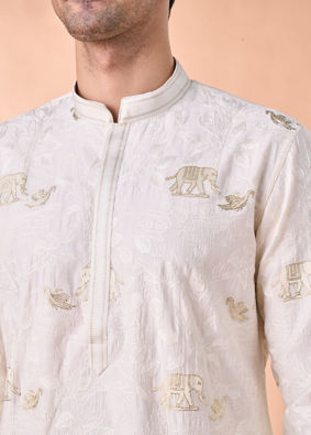 Manyavar Men Creamy Elegance Kurta Pajama