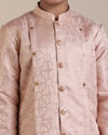 alt message - Manyavar Boys Boys Shell Pink Chowkadi Patterned Kurta Set image number 1