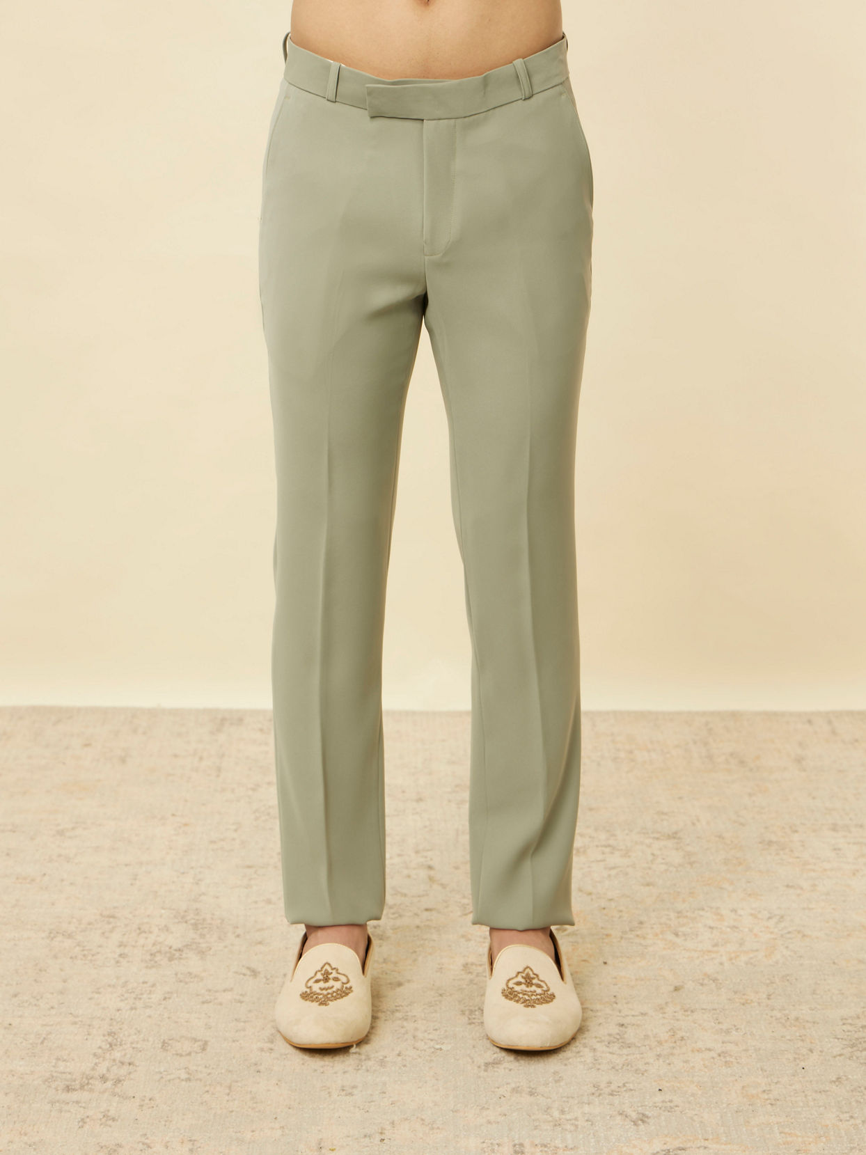 Manyavar Men Pista Green Classic Jodhpuri Suit