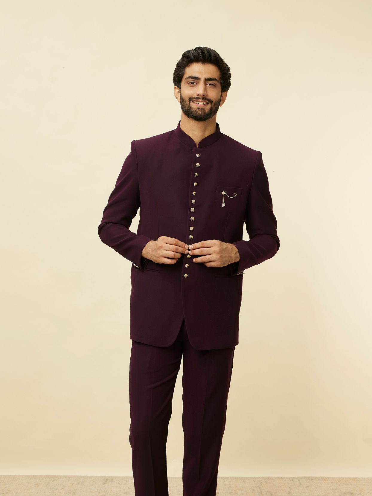 alt message - Manyavar Men Royal Purple Classic Jodhpuri Suit image number 0