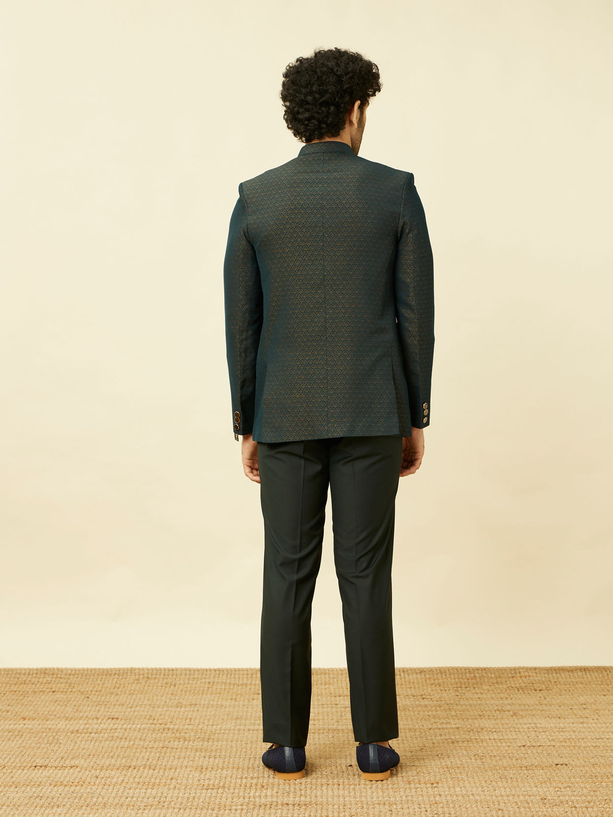 Manyavar Men Deep Green Lily Motif Jaal Patterned Jodhpuri Suit