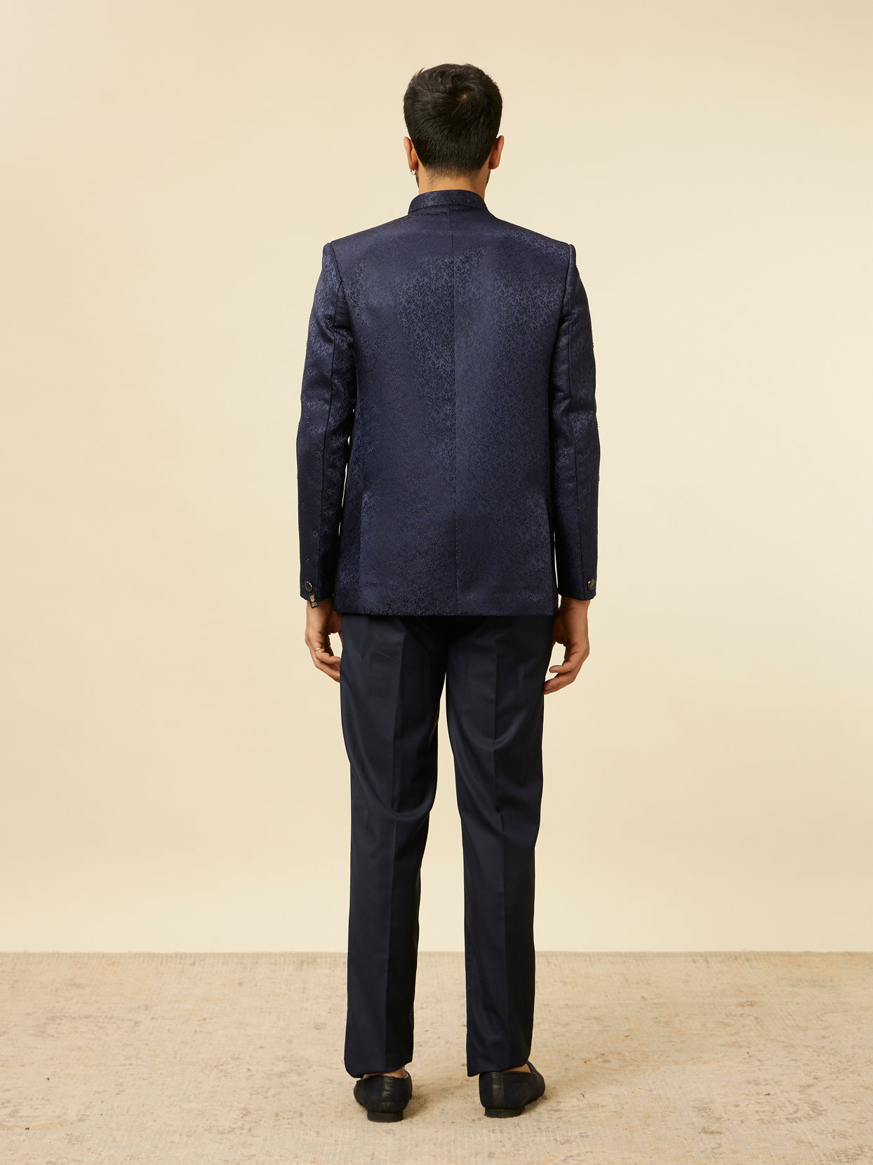 Manyavar Men Dark Blue Bel Buti Patterned Jodhpuri Suit