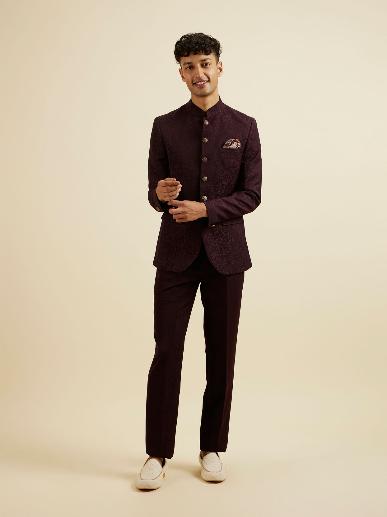 Manyavar Men Wine Bel Buti Patterned Jodhpuri Set