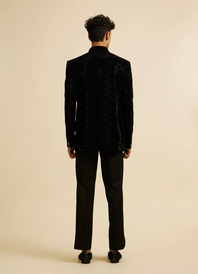 alt message - Manyavar Men Black Rhinestone Embellished Jodhpuri Suit image number 5