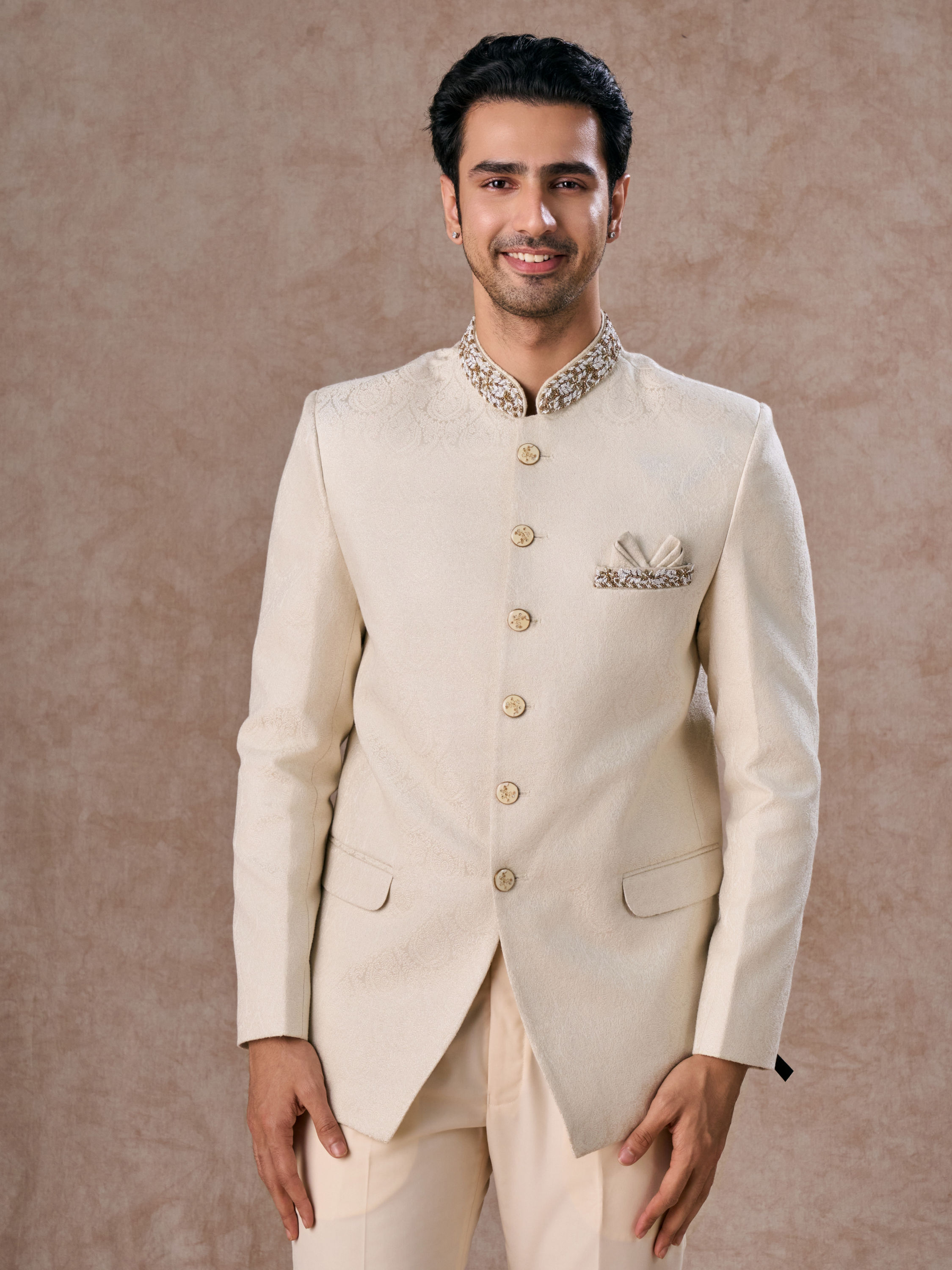 Manyavar Men Resplendent Cream Jodhpuri Suit