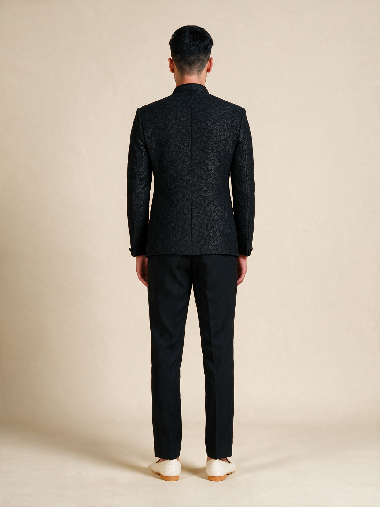 Manyavar Men Black Blended Rayon Jodhpuri Suit with Embroidery