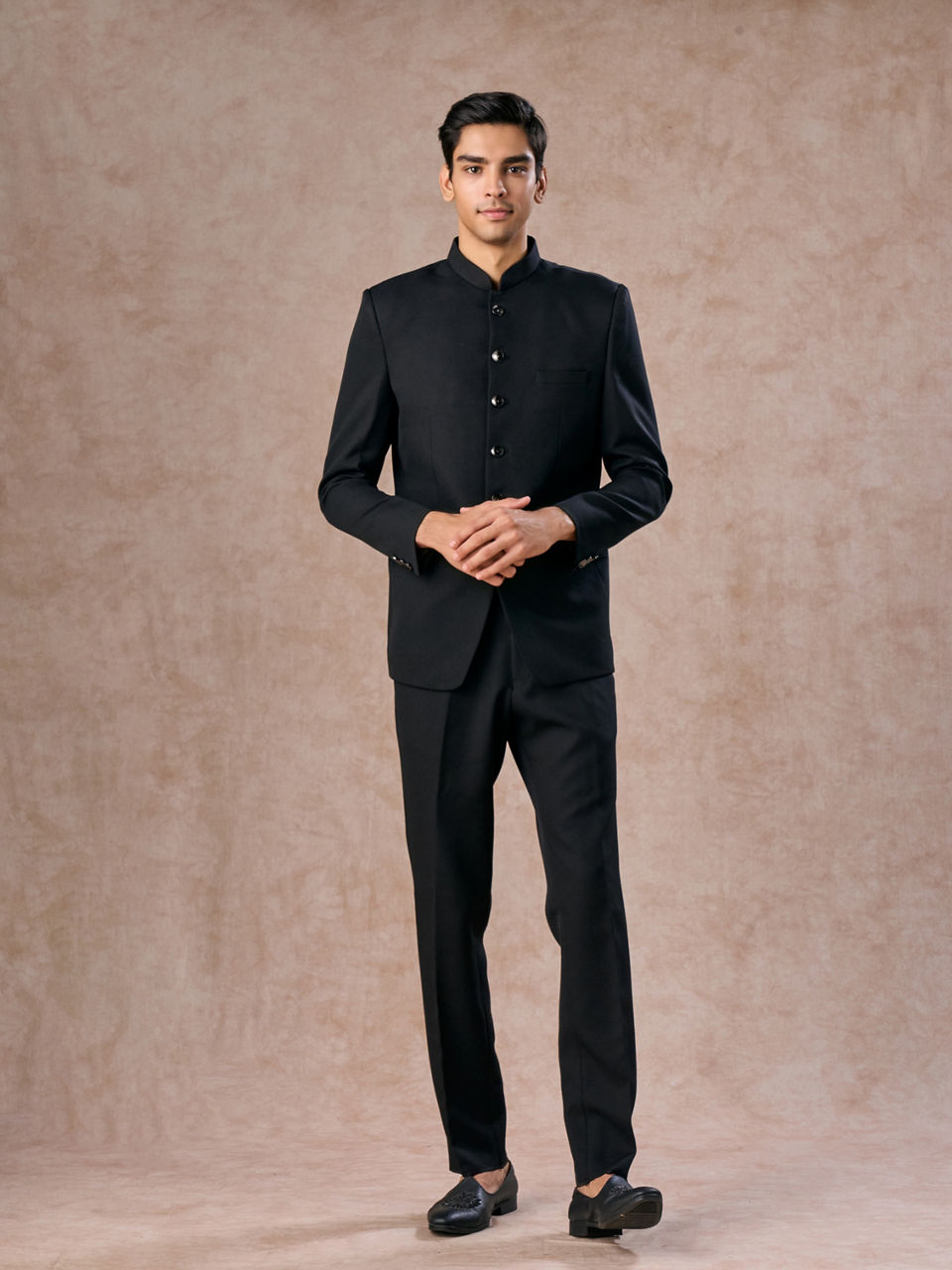 Manyavar Men Black Majesty Jodhpuri Suit