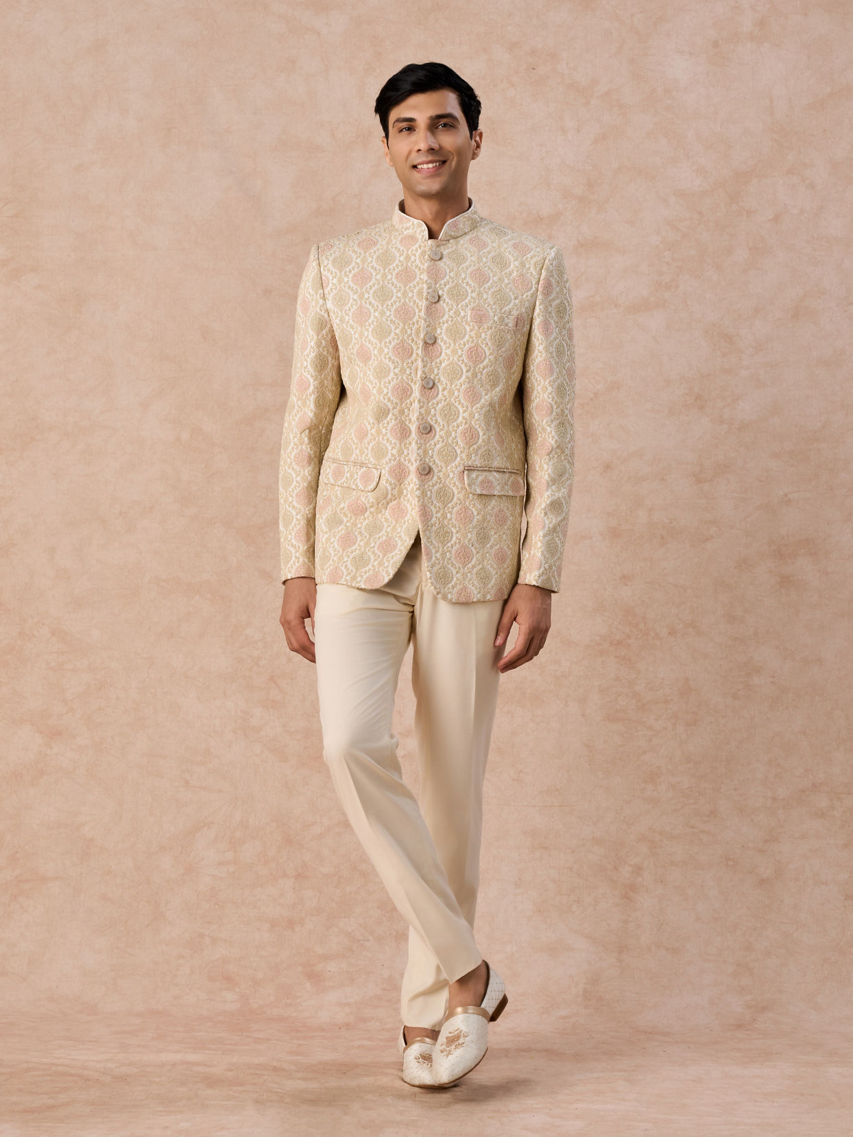 Manyavar Men Gleaming Cream Satin Jodhpuri Suit