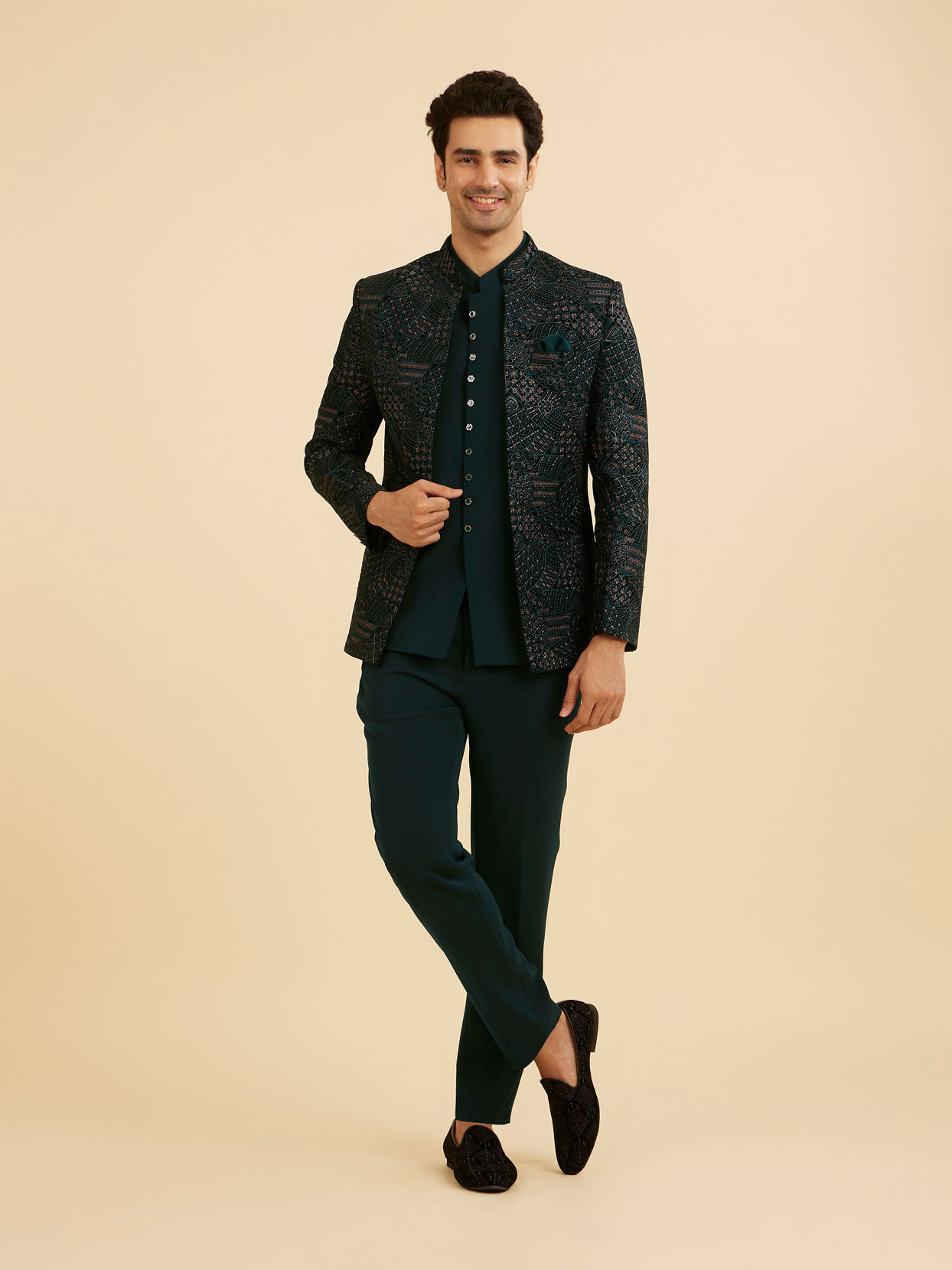 Manyavar Men Vijay's Emerald Green Velvet Embroidered Jodhpuri Suit