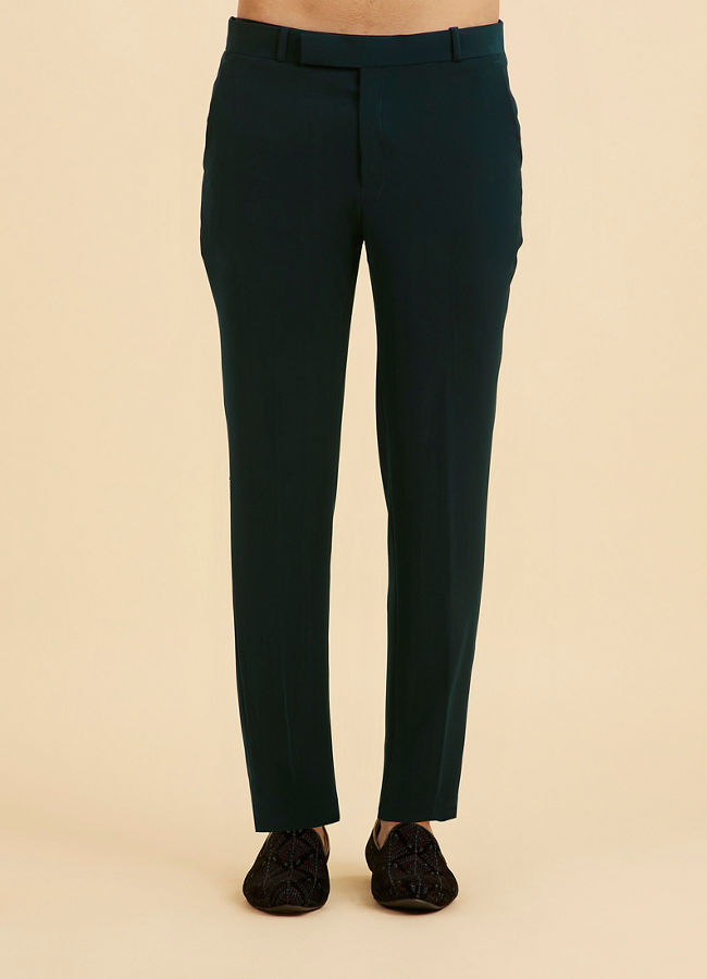 Manyavar Men Vijay's Emerald Green Velvet Embroidered Jodhpuri Suit