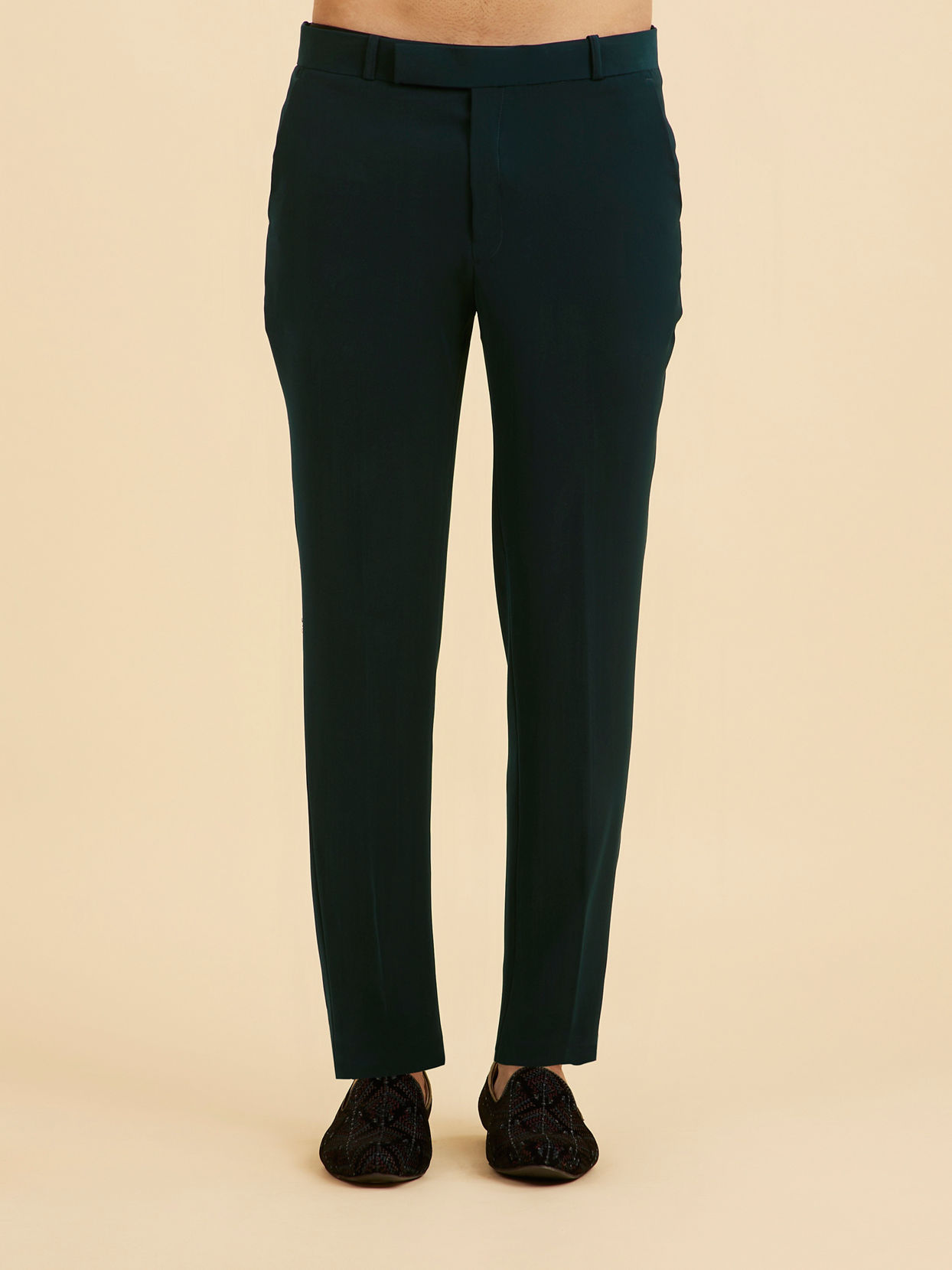 Manyavar Men Vijay's Emerald Green Velvet Embroidered Jodhpuri Suit