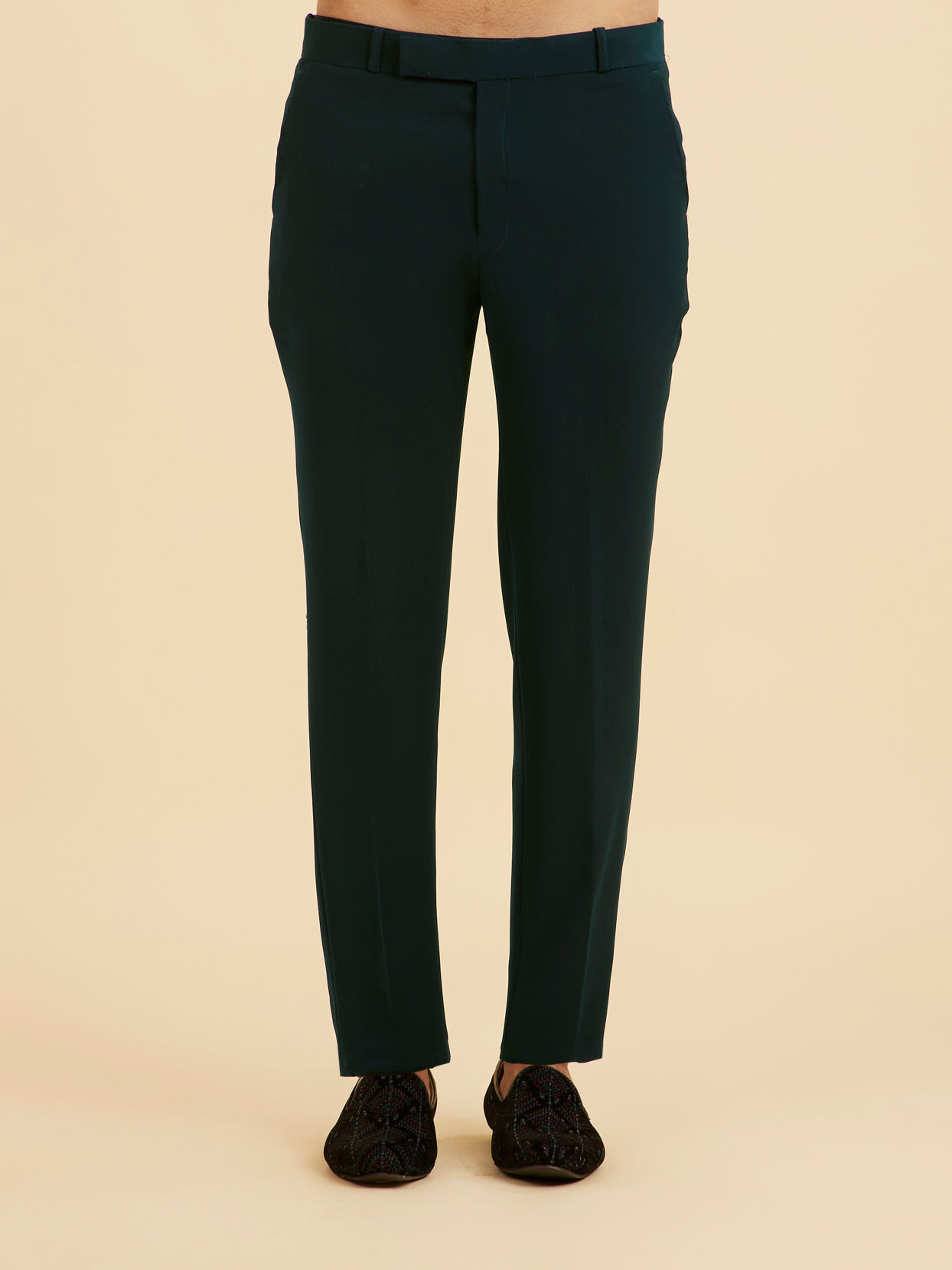 Manyavar Men Emerald Velvet Elegance Open Jodhpuri Suit