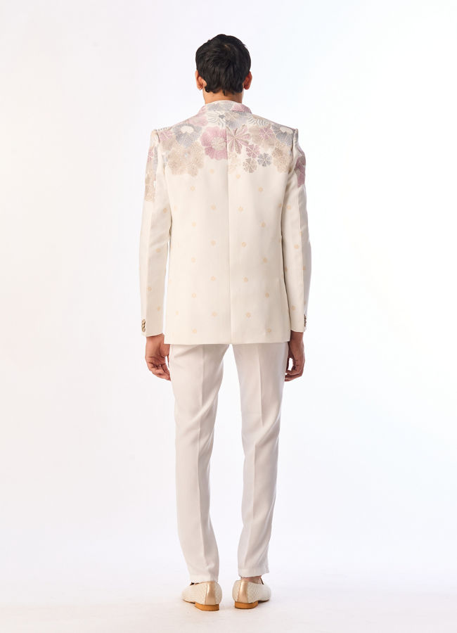 Manyavar Men White Blended Rayon Jodhpuri Suit