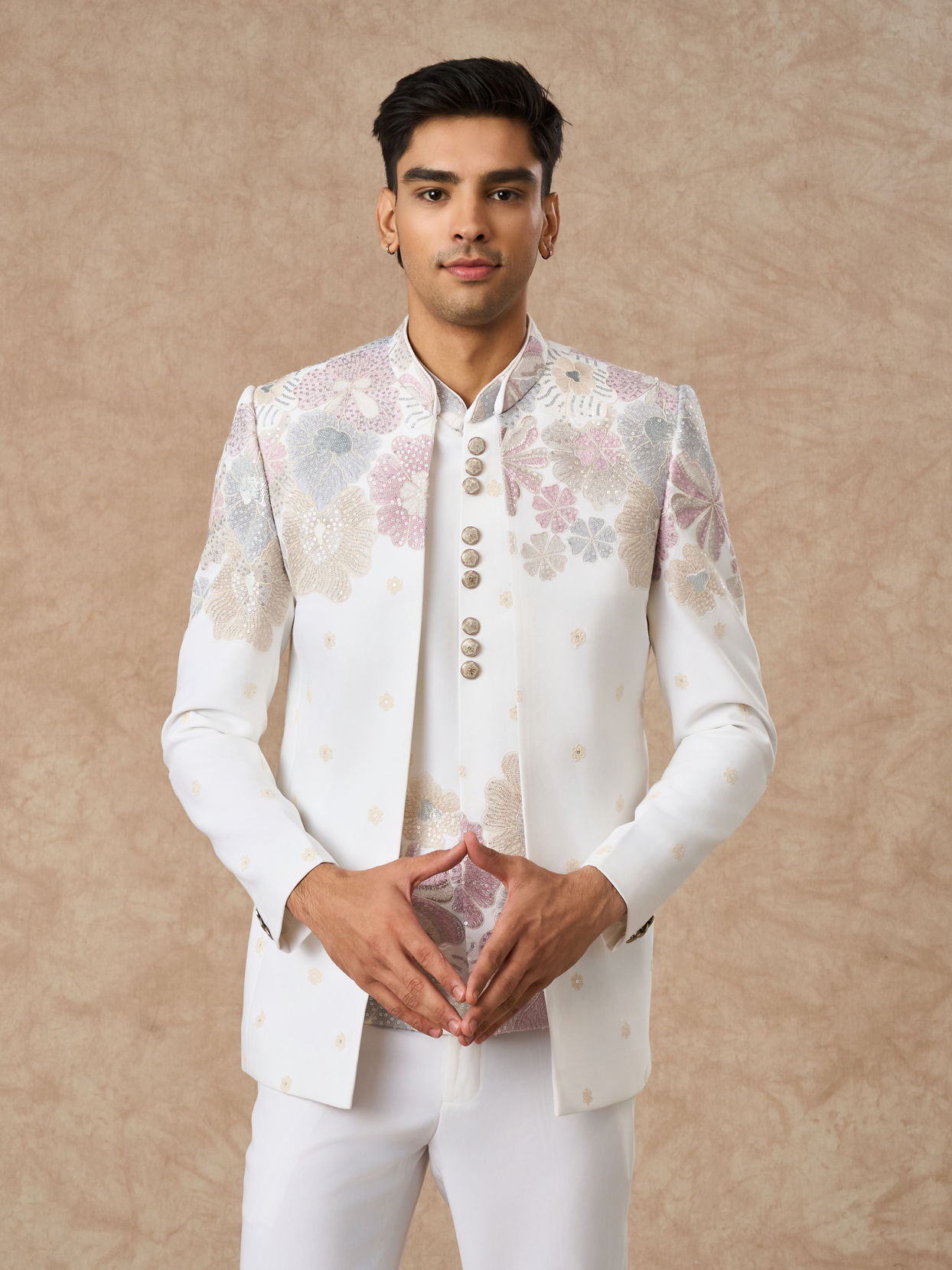 Manyavar Men White Blended Rayon Jodhpuri Suit