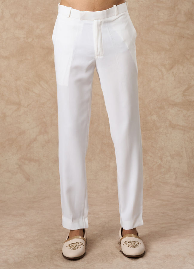 Manyavar Men White Blended Rayon Jodhpuri Suit