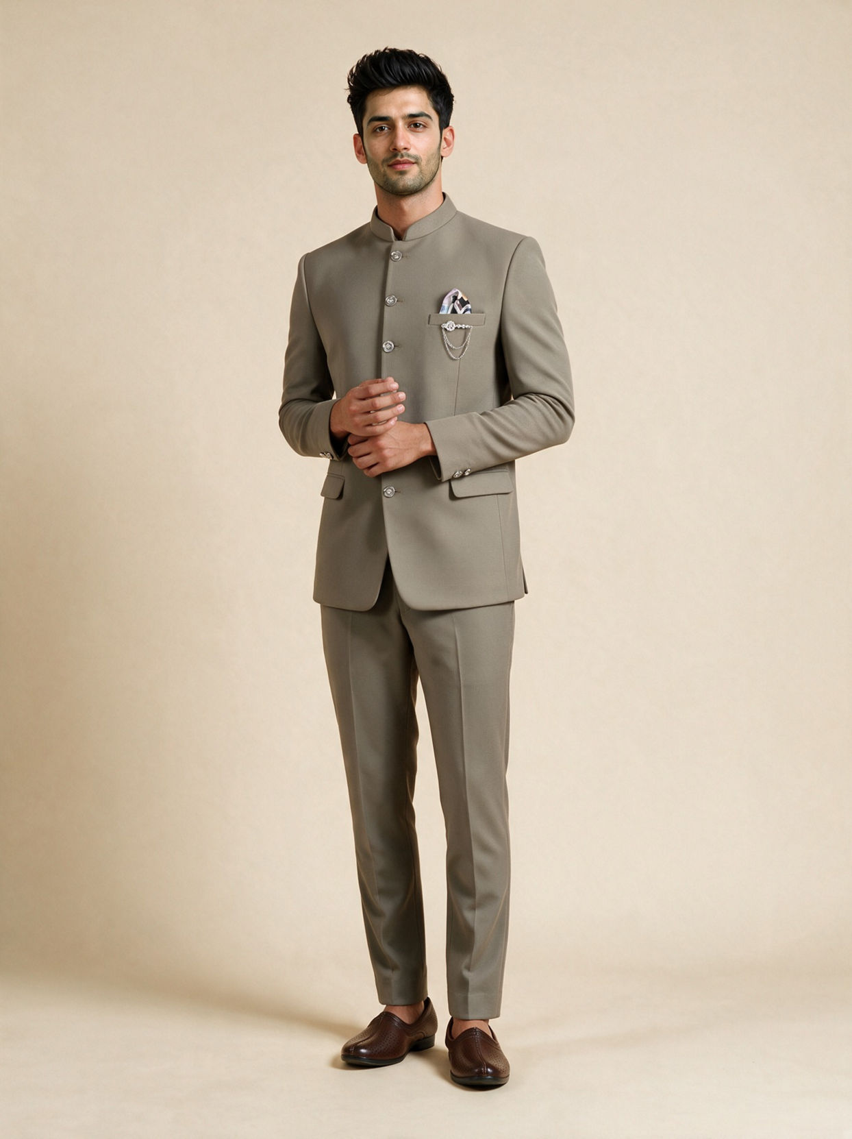 Manyavar Men Green Blended Rayon Jodhpuri Suit with Pocket Square