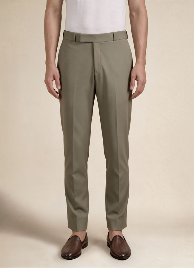 Manyavar Men Green Blended Rayon Jodhpuri Suit with Pocket Square