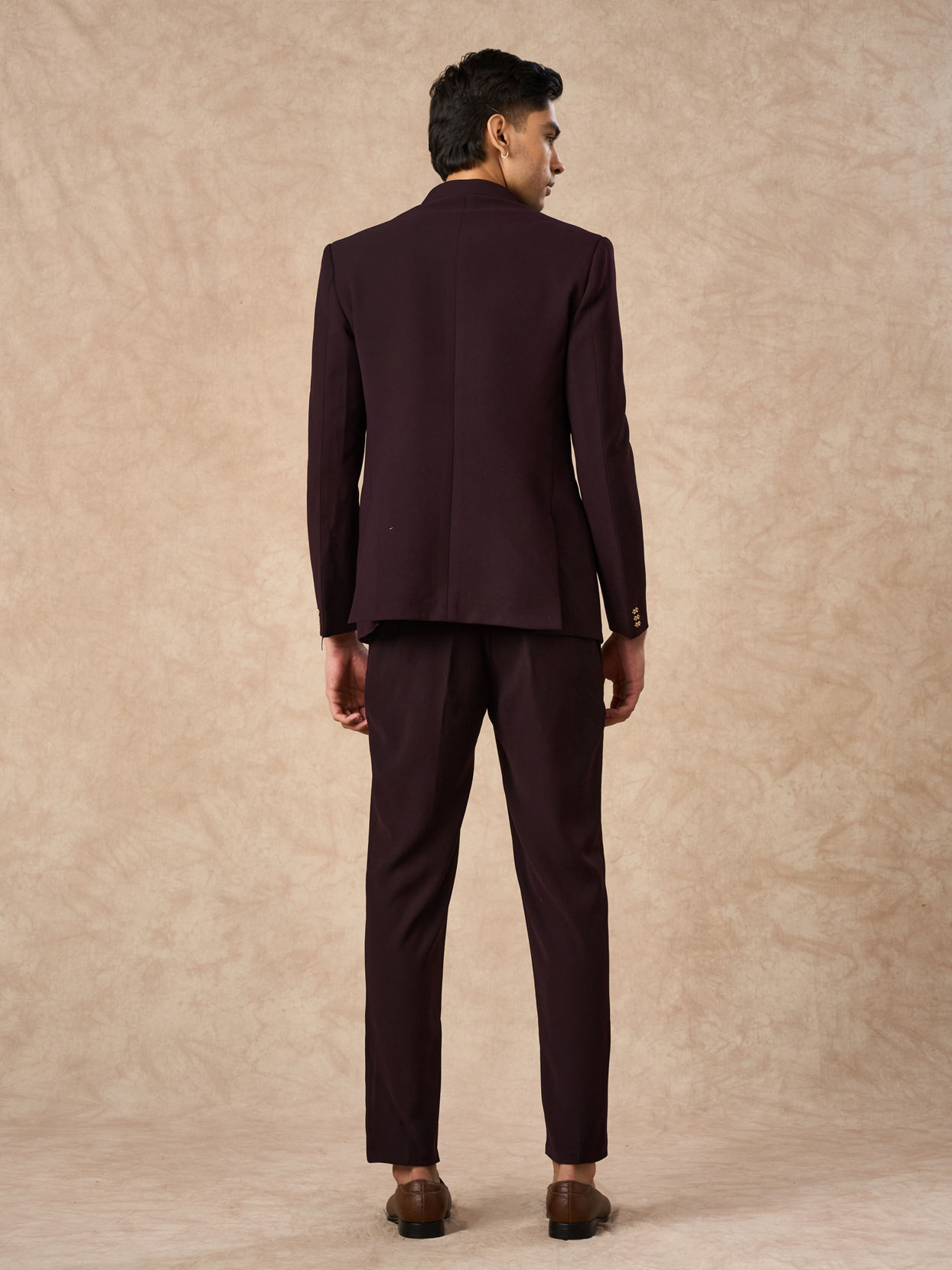 Manyavar Men Wine Blended Rayon Jodhpuri Suit