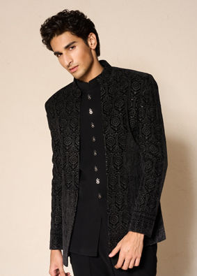Manyavar Men Black Velvet Embroidered Jodhpuri Suit