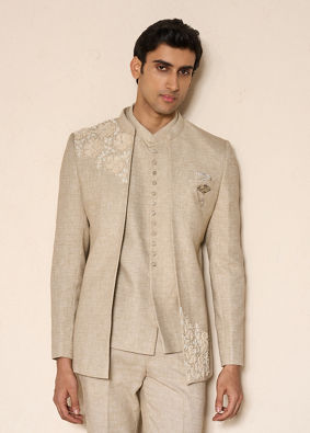 Manyavar Men Beige Blended Cotton Jodhpuri Suit with Embroidery