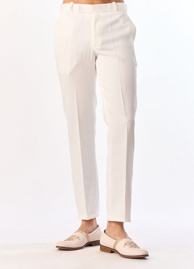 Manyavar Men White Blended Rayon Jodhpuri Suit with Embroidery