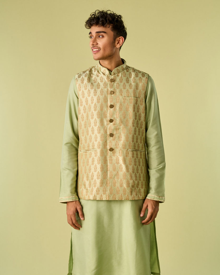 Diwas Men Gleaming Green Kurta Jacket Set