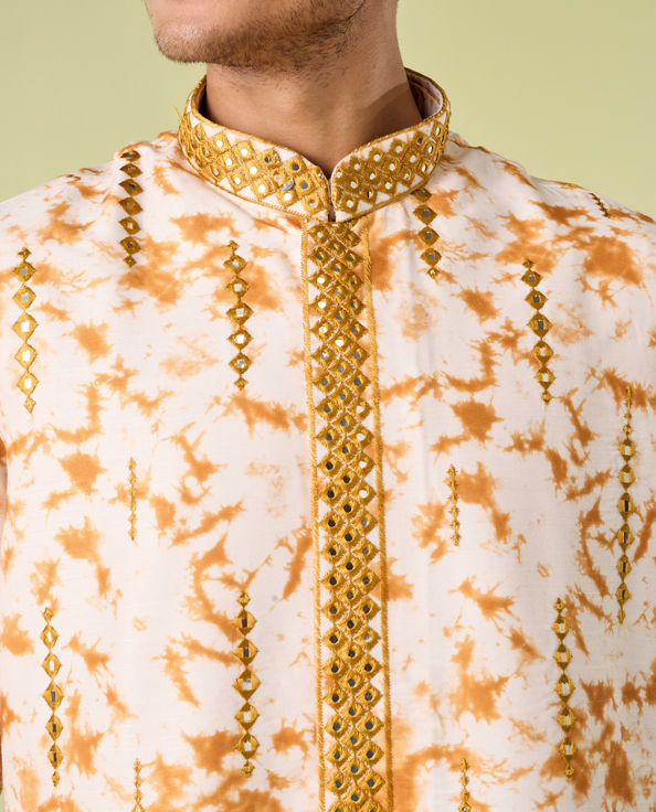 Diwas Men Enigmatic Cream Kurta Jacket Set