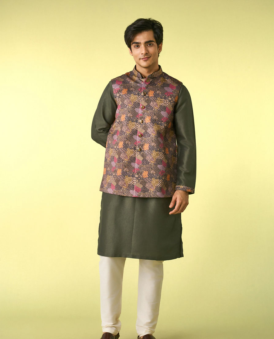 Diwas Men Enchanting Olive Green Kurta Jacket Set