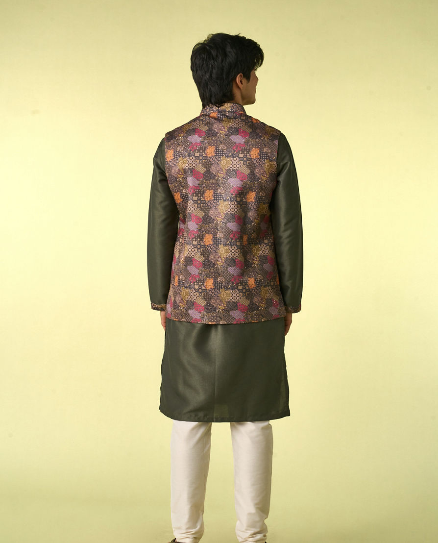 Diwas Men Enchanting Olive Green Kurta Jacket Set
