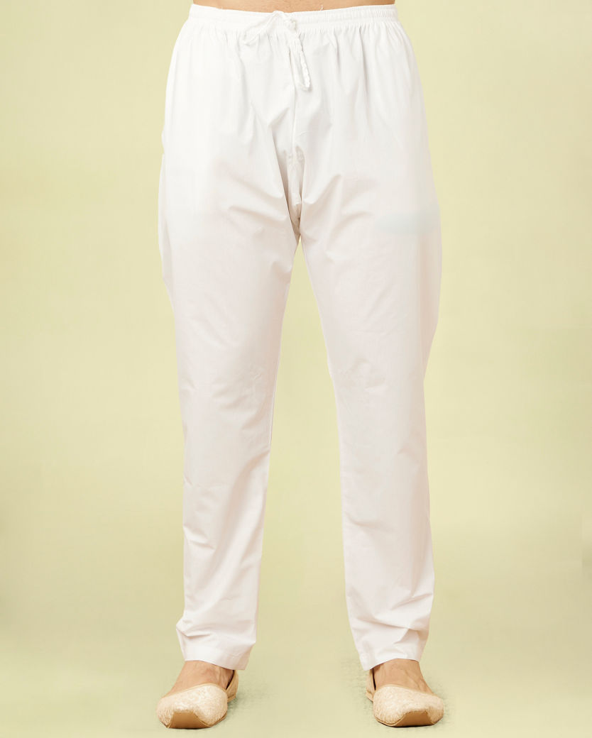 alt message - Diwas Men Majestic White Cotton Pyjama image number 0