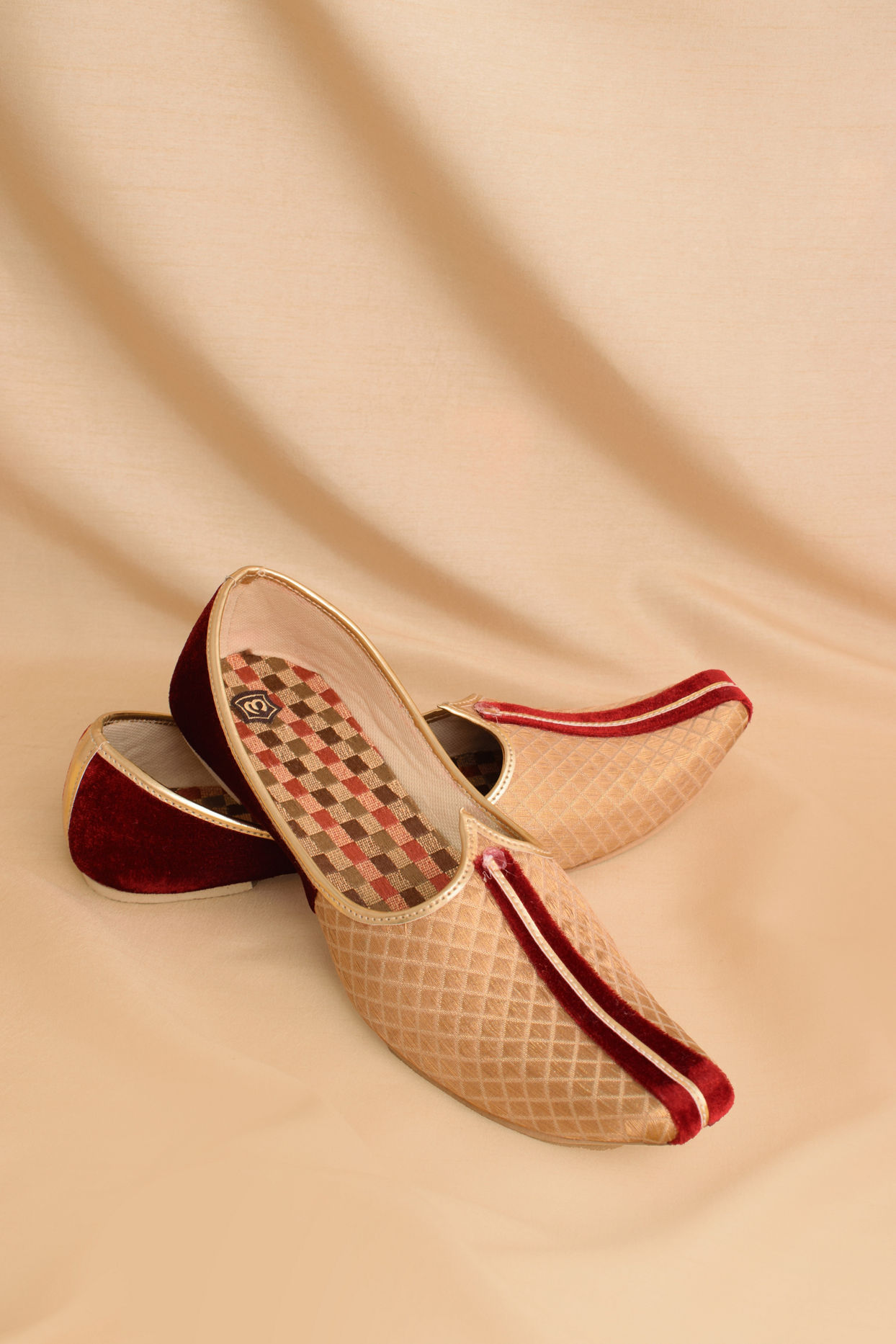 footwear with kurta pajama