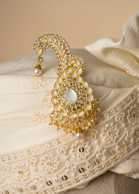 Manyavar Men Regal Cream Colored Silk Safa